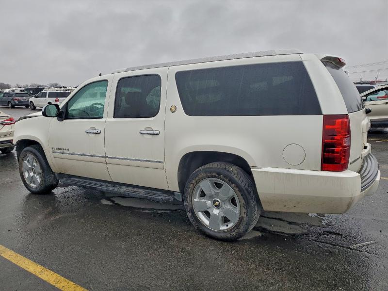 Photo 2 from auction – 2010 CHEVROLET SUBURBAN K with VIN 1GNUKKE33AR281127