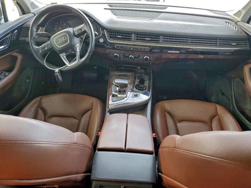 Photo 8 from auction – 2018 AUDI Q7 PREMIUM with VIN WA1LAAF73JD047788
