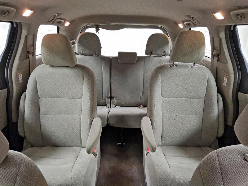 Photo 10 from auction – 2016 TOYOTA SIENNA with VIN 5TDZK3DC4GS722117