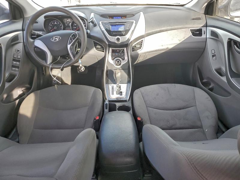 Photo 8 from auction – 2013 HYUNDAI ELANTRA GL with VIN 5NPDH4AE2DH152303