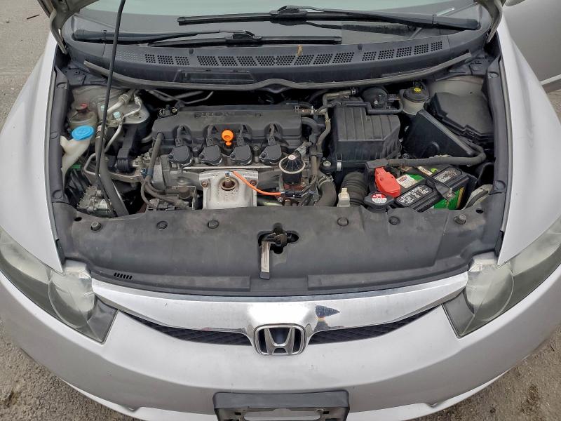 Photo 11 from auction – 2010 HONDA CIVIC LX with VIN 2HGFA1F58AH584906