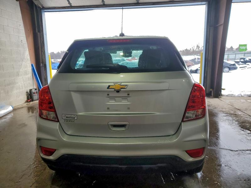 Photo 6 from auction – 2018 CHEVROLET TRAX LS with VIN KL7CJKSB0JB606051