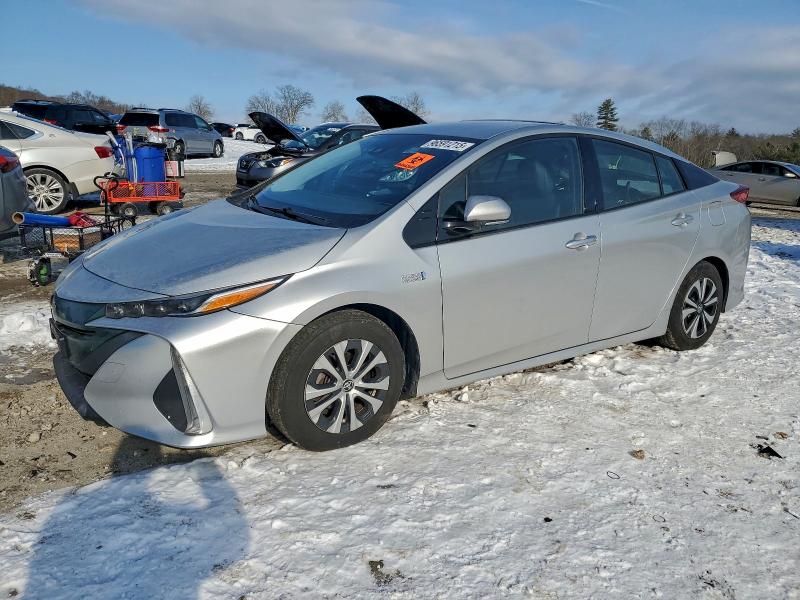 TOYOTA PRIUS PRIM 2017 with VIN JTDKARFP8H3053506 - Photo from auction