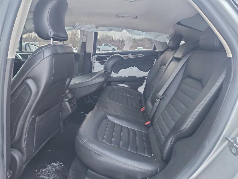 Photo 10 from auction – 2016 FORD FUSION SE with VIN 3FA6P0T91GR162414