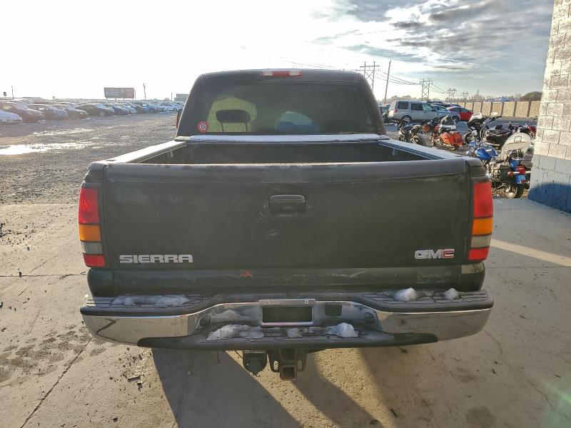 Photo 6 from auction – 2005 GMC NEW SIERRA with VIN 2GTEK13T551353860