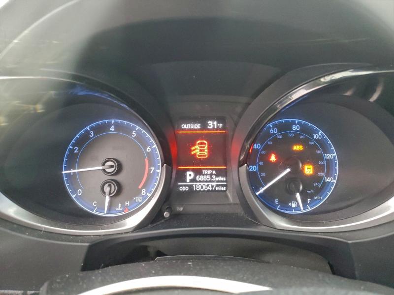 Photo 9 from auction – 2014 TOYOTA COROLLA L with VIN 2T1BURHE3EC136105