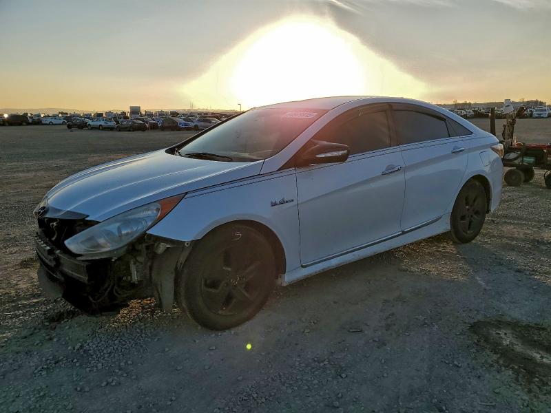 HYUNDAI SONATA HYB 2012 with VIN KMHEC4A47CA059207 - Photo from auction