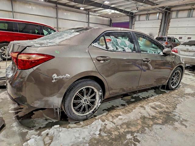 Photo 3 from auction – 2018 TOYOTA COROLLA with VIN 2T1BURHE4JC990854