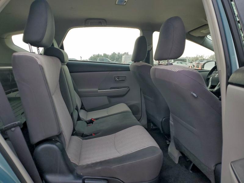 Photo 10 from auction – 2017 TOYOTA PRIUS V with VIN JTDZN3EU5HJ065731