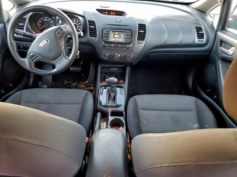 Photo 8 from auction – 2017 KIA FORTE LX with VIN 3KPFL4A78HE080333