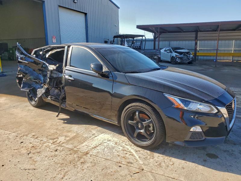 Photo 4 from auction – 2020 NISSAN ALTIMA S with VIN 1N4BL4BV4LC256778