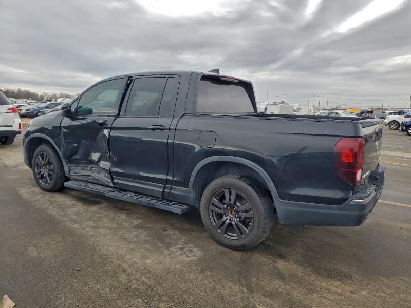 Photo 2 from auction – 2017 HONDA RIDGELINE with VIN 5FPYK3F17HB033208