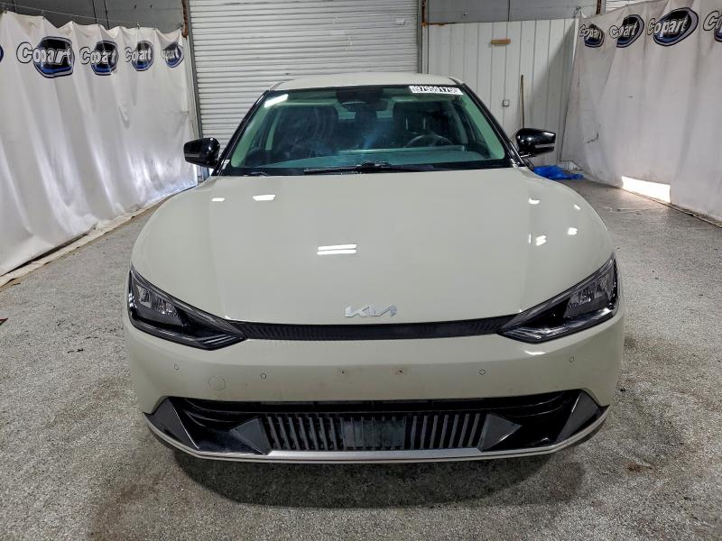 Photo 5 from auction – 2023 KIA EV6 LIGHT with VIN KNDC34LA0P5158108