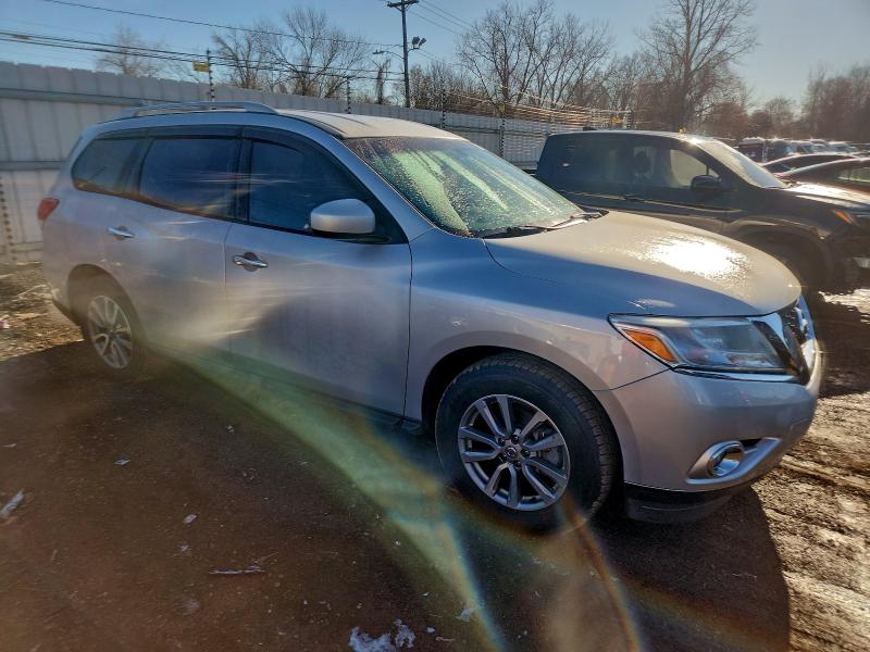Photo 4 from auction – 2016 NISSAN PATHFINDER with VIN 5N1AR2MN6GC647258