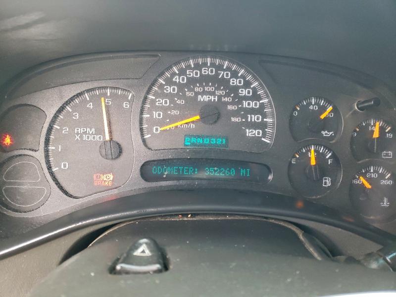 Photo 9 from auction – 2005 CHEVROLET SILVERADO with VIN 1GCEK19BX5E228740
