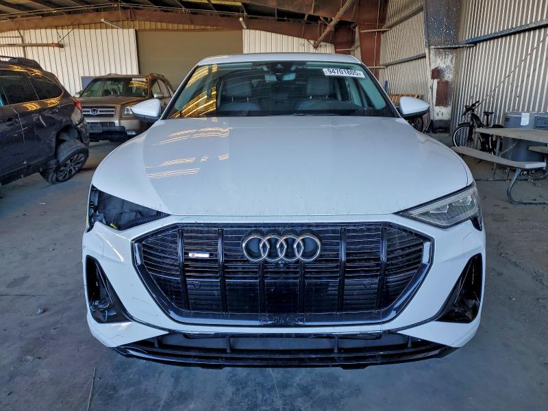 Photo 5 from auction – 2022 AUDI E-TRON SPO with VIN WA11AAGE9NB031309