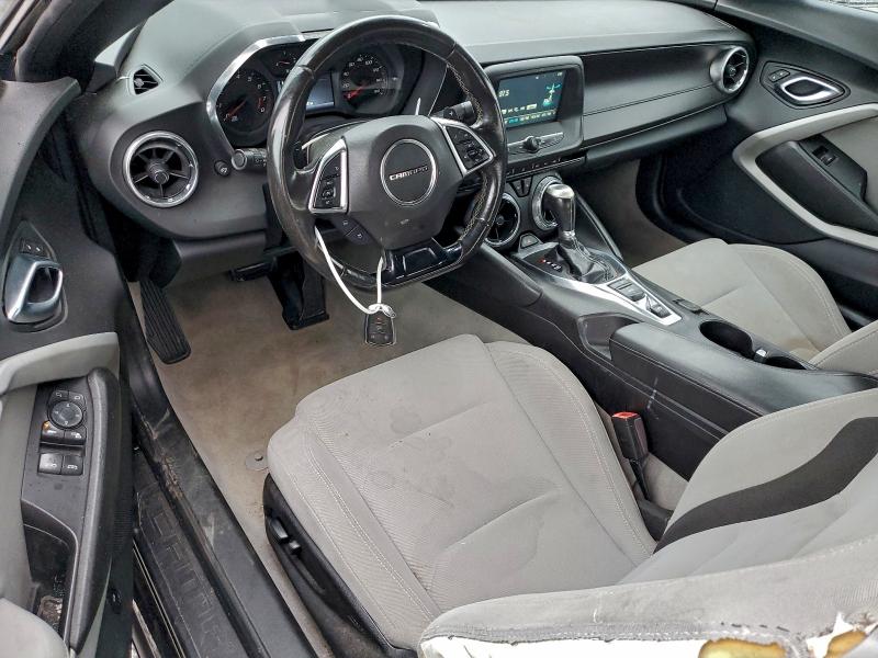 Photo 8 from auction – 2018 CHEVROLET CAMARO LT with VIN 1G1FB3DS7J0161683