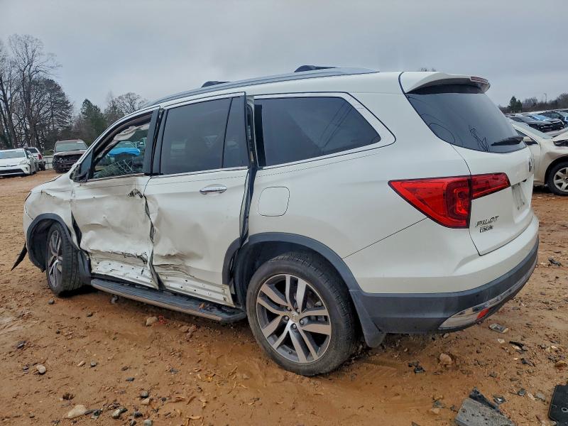Photo 2 from auction – 2017 HONDA PILOT ELIT with VIN 5FNYF6H05HB100018