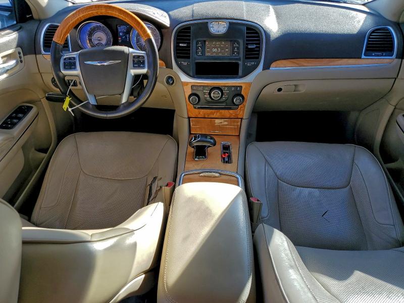 Photo 8 from auction – 2012 CHRYSLER 300 LIMITE with VIN 2C3CCACG0CH152870
