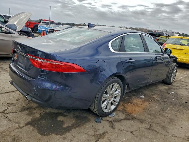 Photo 3 from auction – 2017 JAGUAR XF with VIN SAJBR4BV2HCY26925