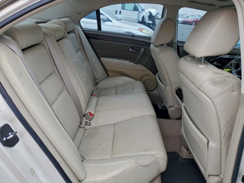 Photo 10 from auction – 2012 ACURA RL with VIN JH4KB2F61CC000214