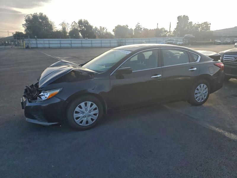 NISSAN ALTIMA 2.5 2016 with VIN 1N4AL3APXGC166565 - Photo from auction