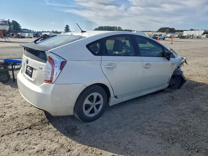 Photo 3 from auction – 2012 TOYOTA PRIUS with VIN JTDKN3DU7C5439583