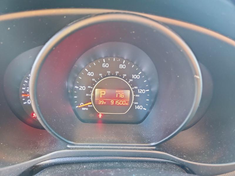 Foto 9 de la subasta – 2014 KIA SOUL con VIN KNDJN2A24E7003435