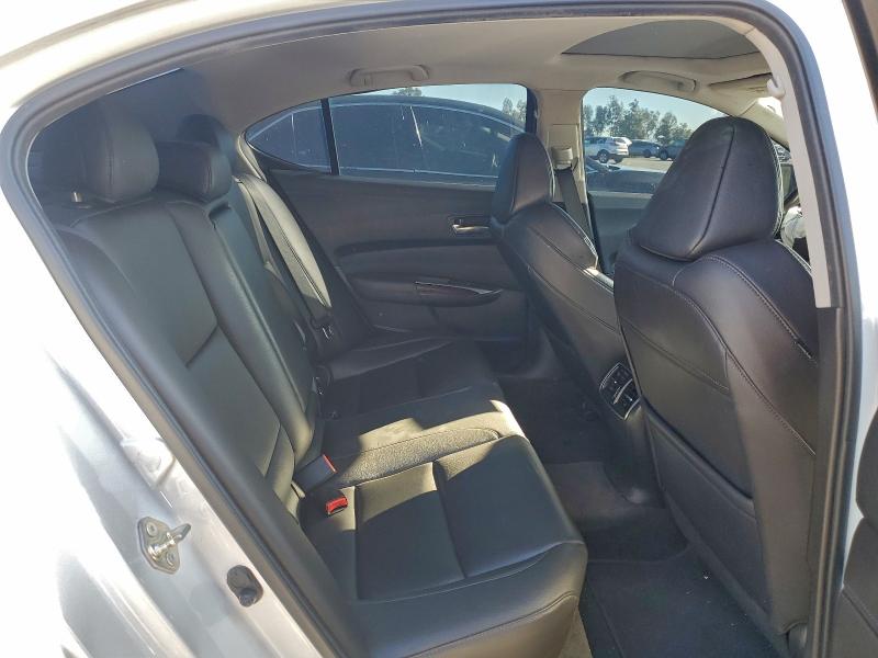 Photo 10 from auction – 2016 ACURA TLX with VIN 19UUB1F33GA008618