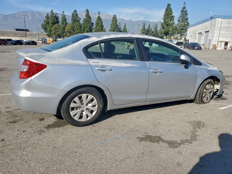 Photo 3 from auction – 2012 HONDA CIVIC LX with VIN 2HGFB2F54CH328364