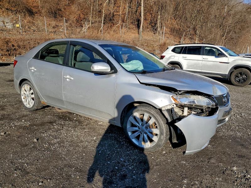 Photo 4 from auction – 2010 KIA FORTE SX with VIN KNAFW4A31A5299430