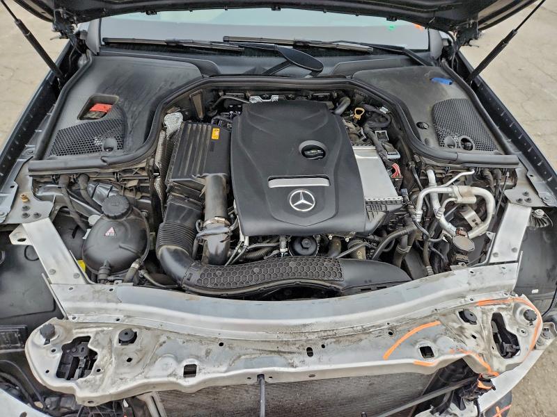 Photo 11 from auction – 2018 MERCEDES-BENZ E 300 with VIN WDDZF4JB1JA440694