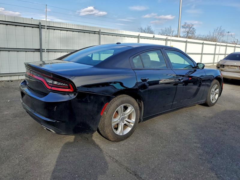 Photo 3 from auction – 2017 DODGE CHARGER SE with VIN 2C3CDXBG6HH517366