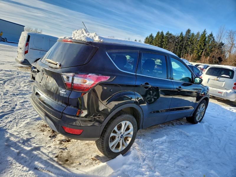 Photo 3 from auction – 2017 FORD ESCAPE SE with VIN 1FMCU9G95HUA89395