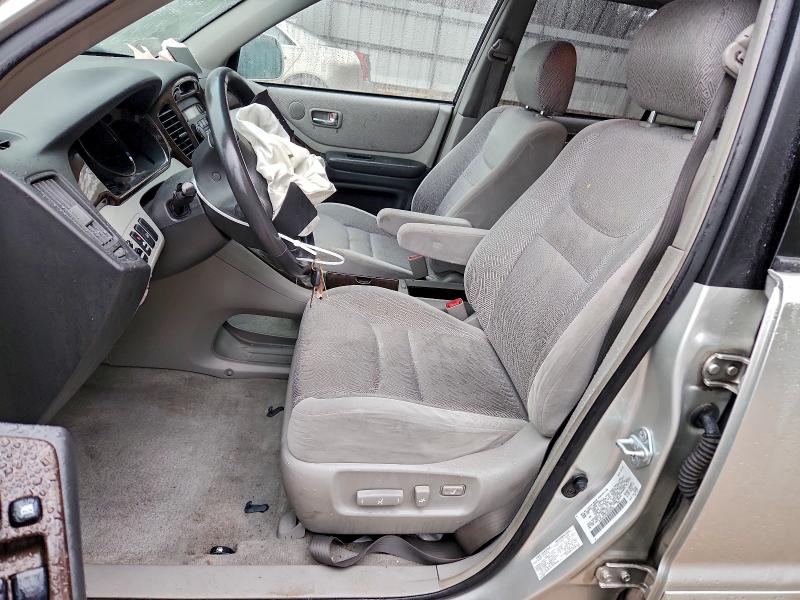Photo 7 from auction – 2002 TOYOTA HIGHLANDER with VIN JTEGF21A520054232