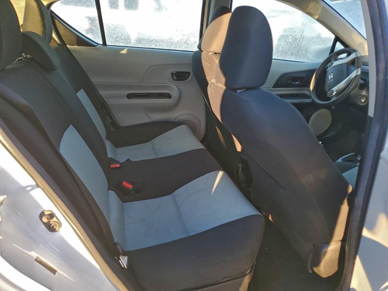 Photo 10 from auction – 2013 TOYOTA PRIUS C with VIN JTDKDTB37D1041263