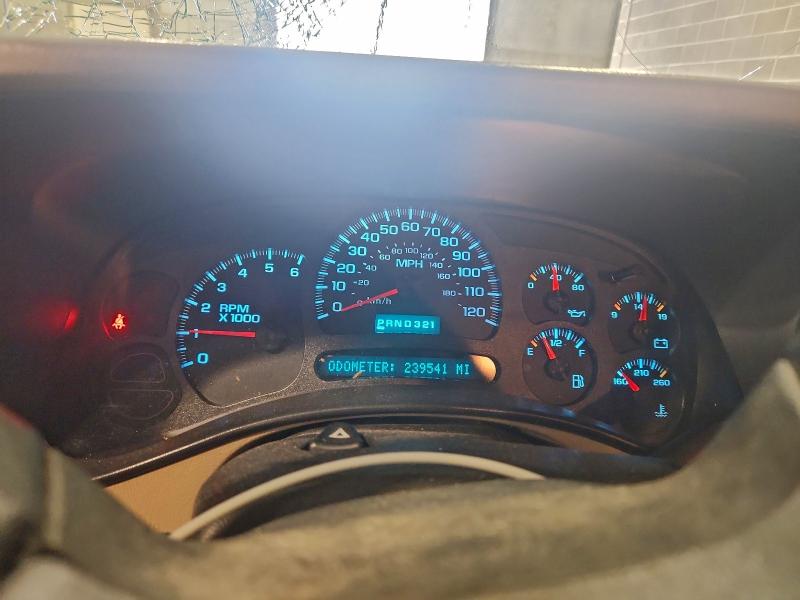 Photo 9 from auction – 2004 GMC NEW SIERRA with VIN 2GTEK19T441380134