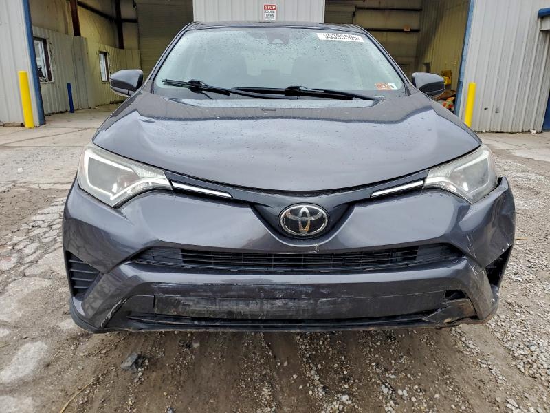 Photo 5 from auction – 2017 TOYOTA RAV4 LE with VIN JTMBFREVXHJ165074