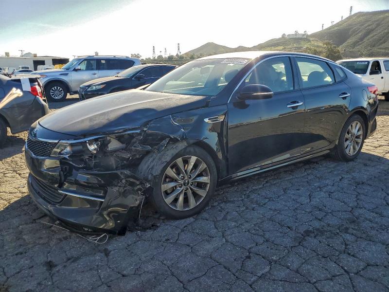 Photo 1 from auction – 2018 KIA OPTIMA LX with VIN 5XXGT4L32JG258457