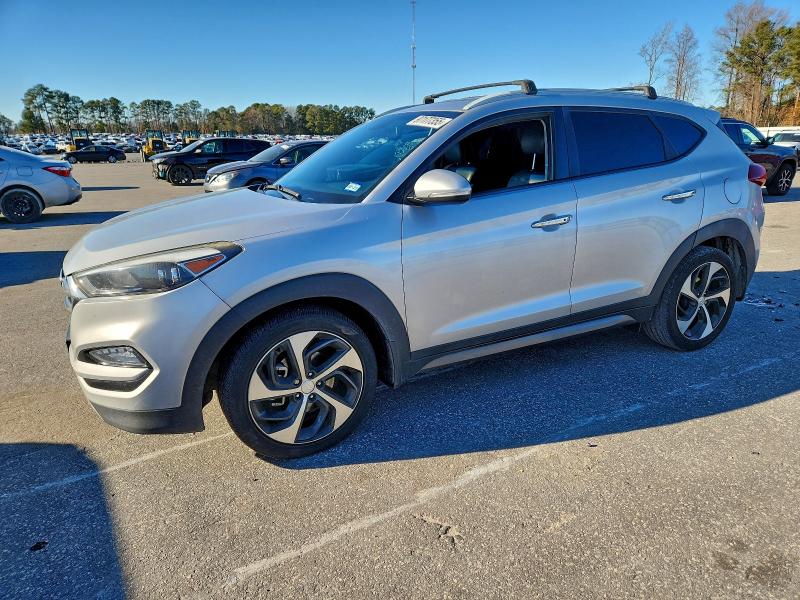HYUNDAI TUCSON LIM 2016 with VIN KM8J33A2XGU189428 - Photo from auction