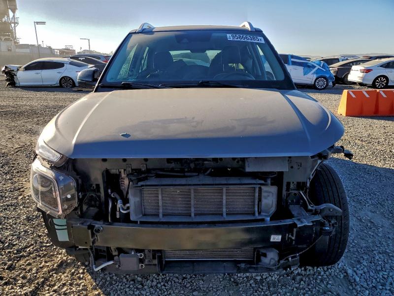 Photo 5 from auction – 2022 HYUNDAI VENUE with VIN KMHRC8A34NU146693