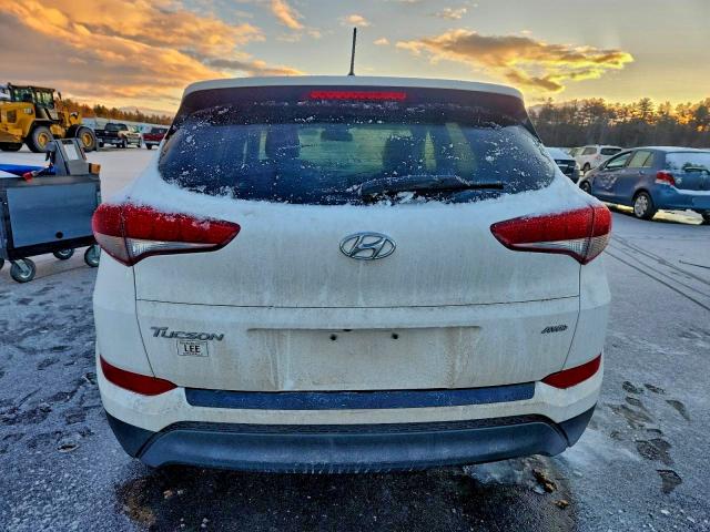 Photo 6 from auction – 2018 HYUNDAI TUCSON SE with VIN KM8J2CA40JU765717