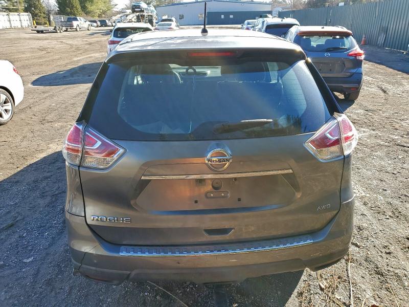 Photo 6 from auction – 2015 NISSAN ROGUE S with VIN KNMAT2MV6FP509636