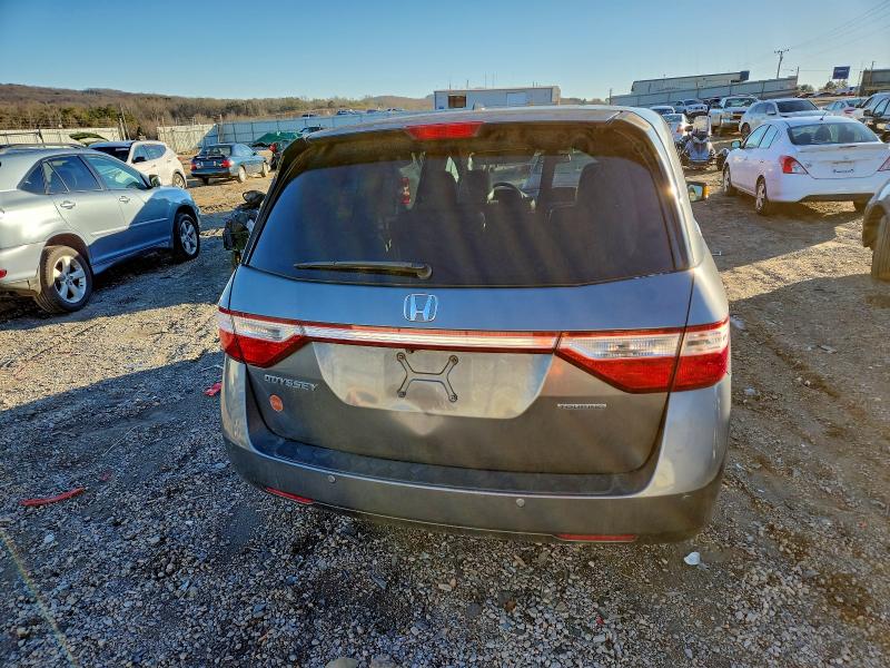 Photo 6 from auction – 2011 HONDA ODYSSEY TO with VIN 5FNRL5H95BB061864