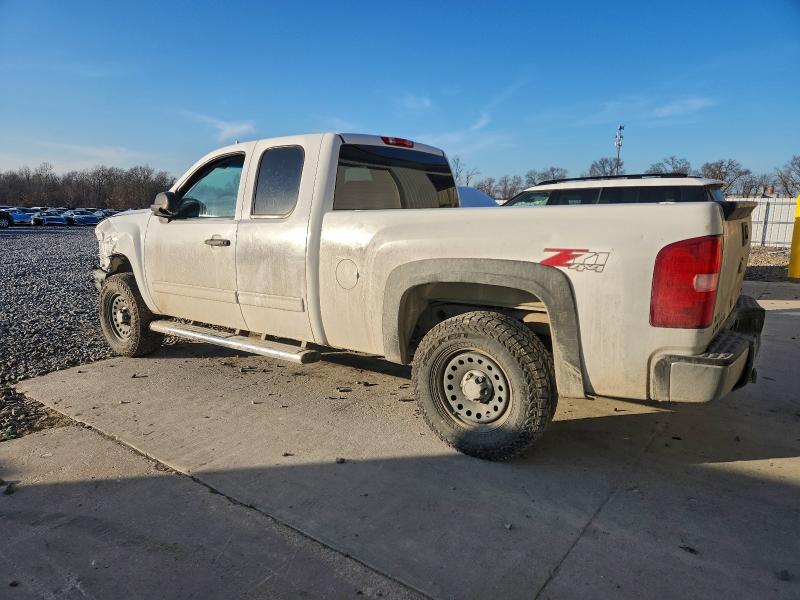 Photo 2 from auction – 2010 CHEVROLET SILVERADO with VIN 1GCSKSE32AZ137326