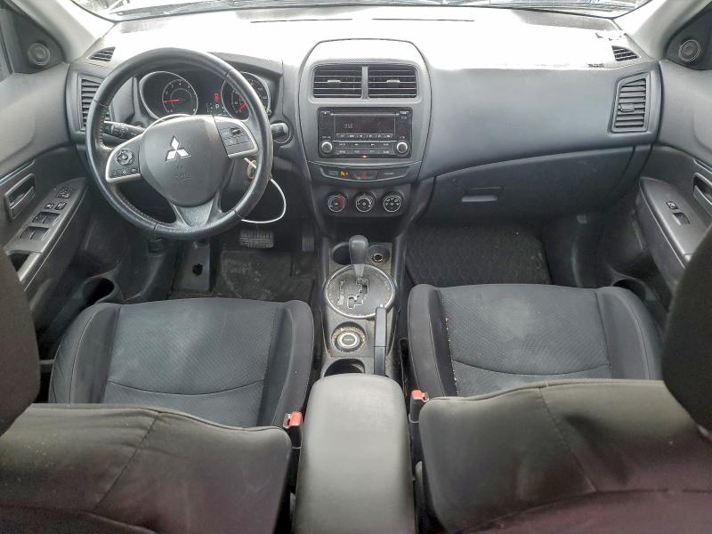 Photo 8 from auction – 2015 MITSUBISHI OUTLANDER with VIN 4A4AR3AW4FE036664