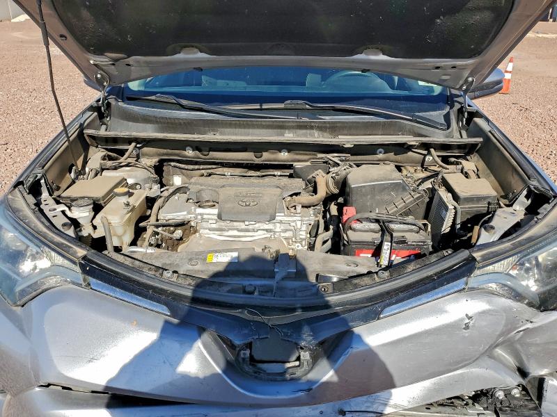 Photo 11 from auction – 2017 TOYOTA RAV4 XLE with VIN 2T3RFREV2HW687813