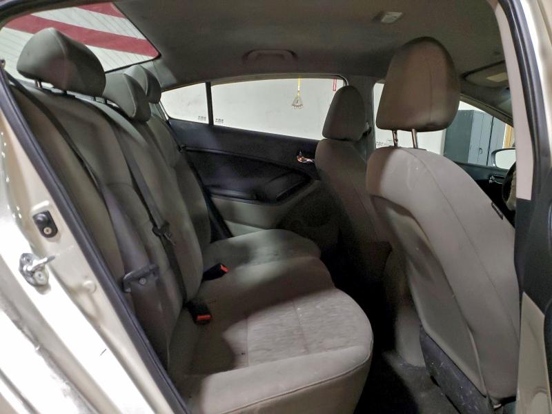 Photo 10 from auction – 2015 KIA FORTE LX with VIN KNAFK4A60F5292207