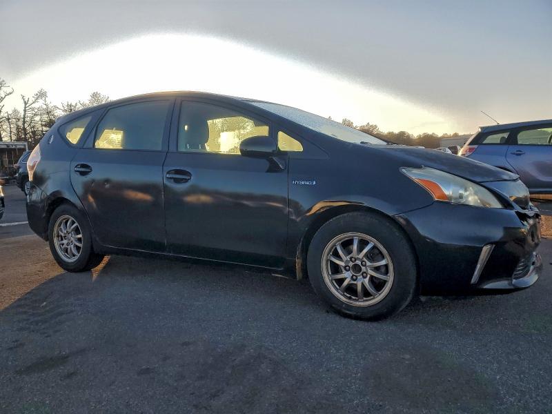 Photo 4 from auction – 2012 TOYOTA PRIUS V with VIN JTDZN3EU8C3152732