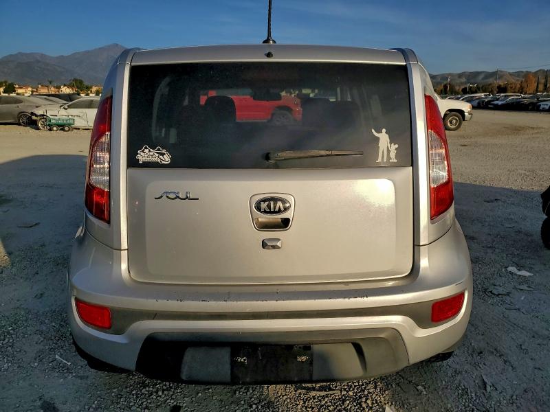 Zdjęcie 6 z aukcji – 2013 KIA SOUL + z VIN KNDJT2A62D7755223